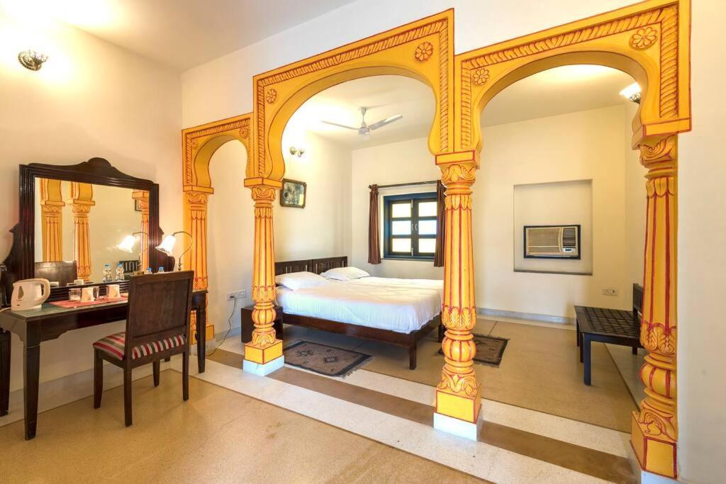 Haveli Kalwara - A Heritage Hotel Jaipur Ngoại thất bức ảnh