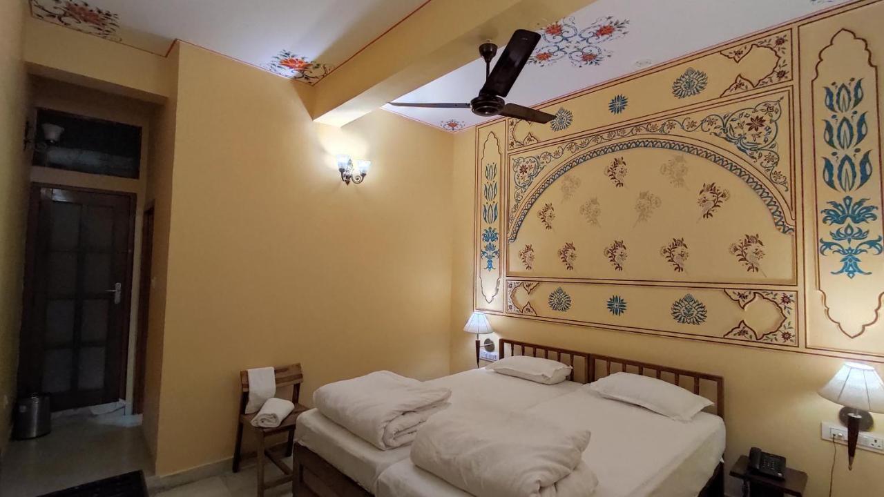 Haveli Kalwara - A Heritage Hotel Jaipur Ngoại thất bức ảnh