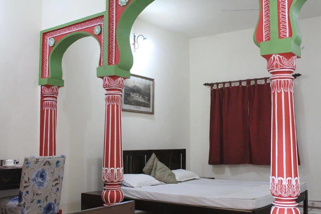 Haveli Kalwara - A Heritage Hotel Jaipur Ngoại thất bức ảnh