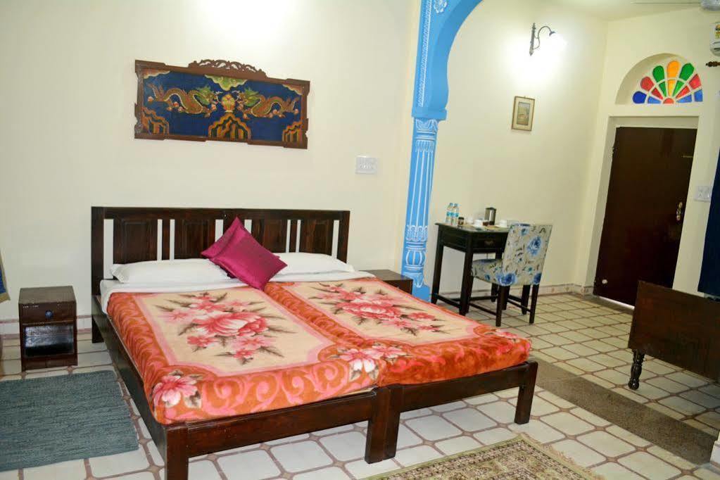 Haveli Kalwara - A Heritage Hotel Jaipur Ngoại thất bức ảnh